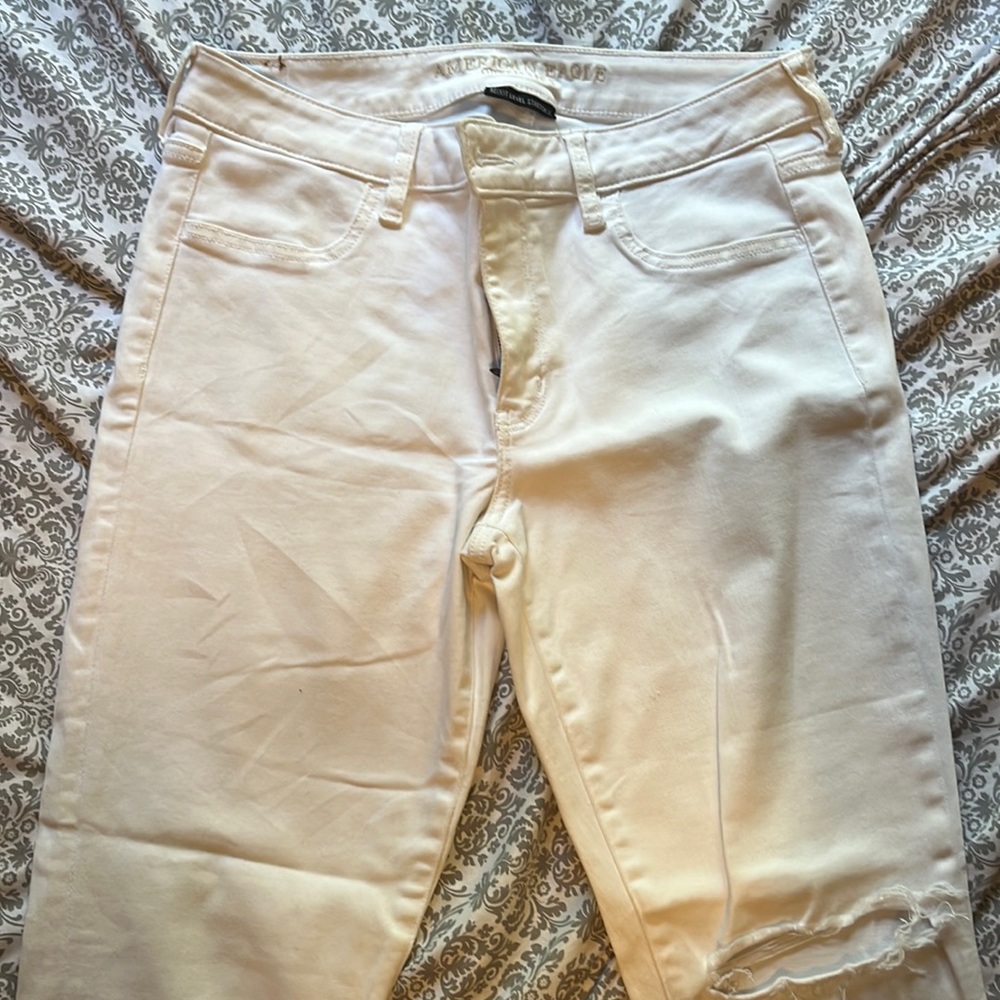 American eagle white skinny ripped stretchy jeans